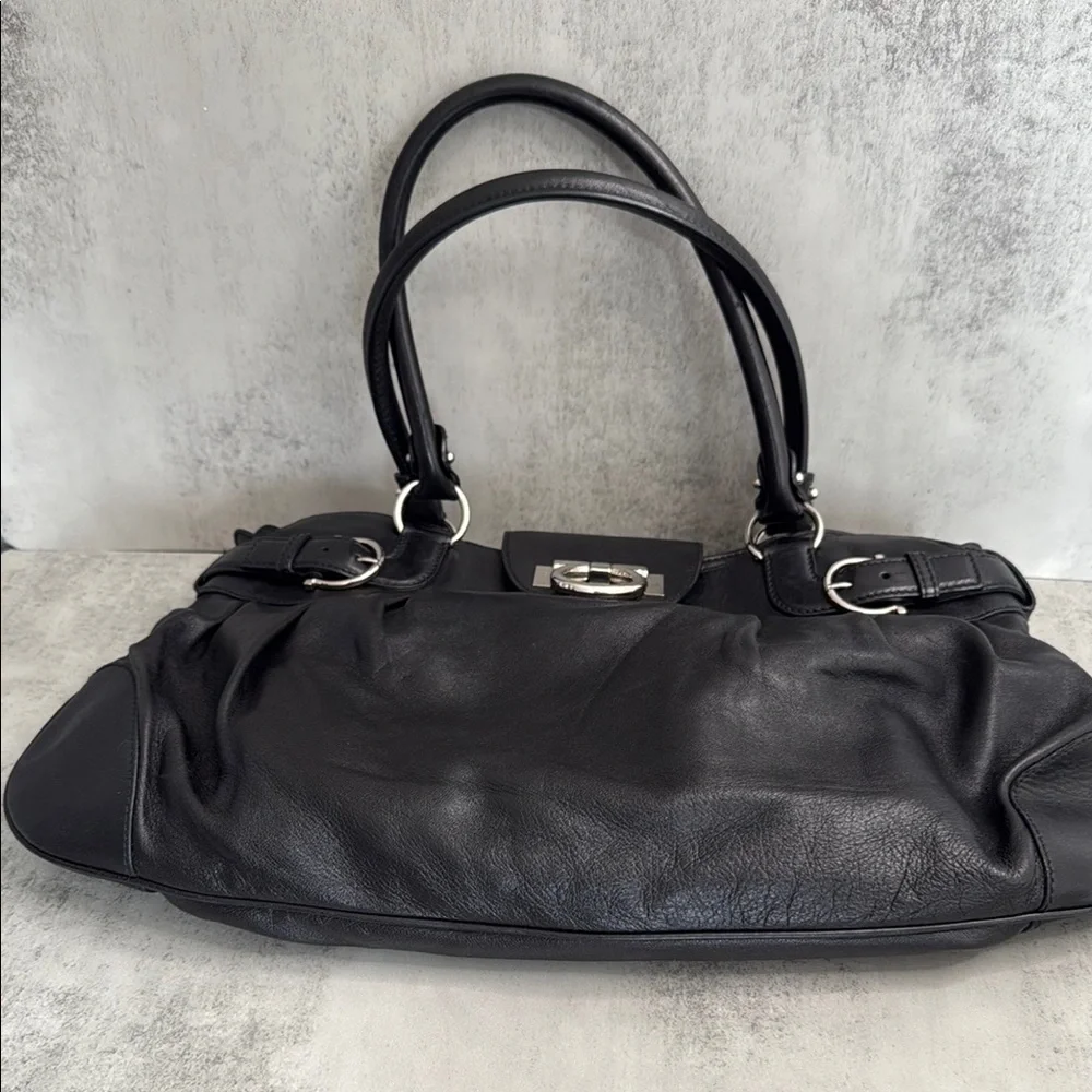 Salvatore Ferragamo Shoulder Bag - Picture 2 of 8